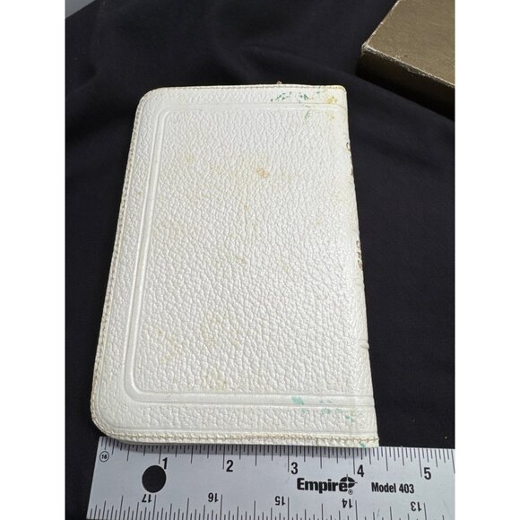 Vintage 1956 Catholic Sunday Missal With Gold Cross & Zipper Closure - Picture 5 of 14